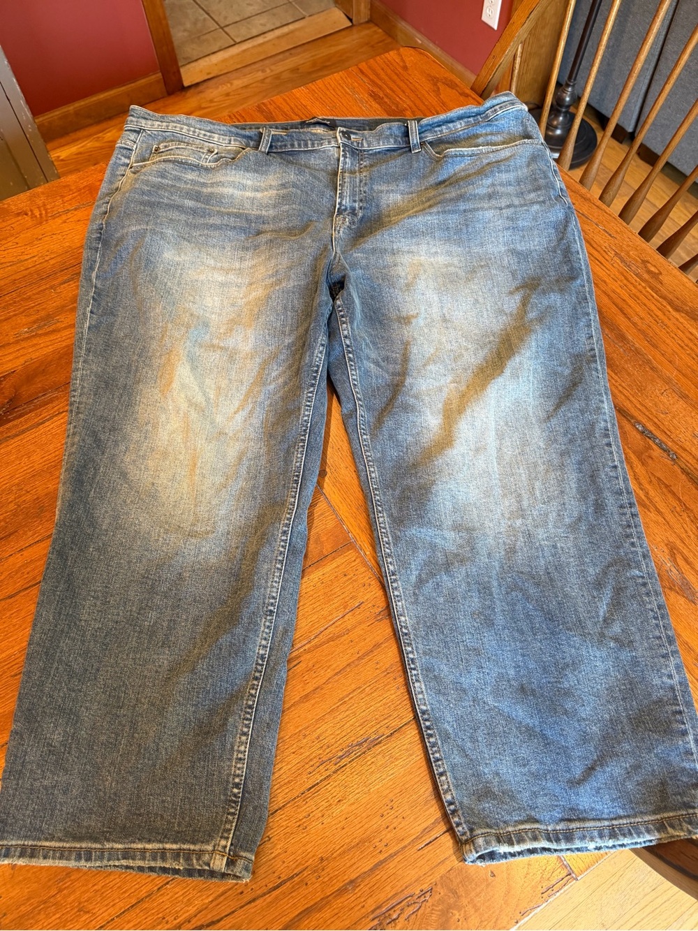 Relaxed Fit Men's Washed Blue Denim Jeans